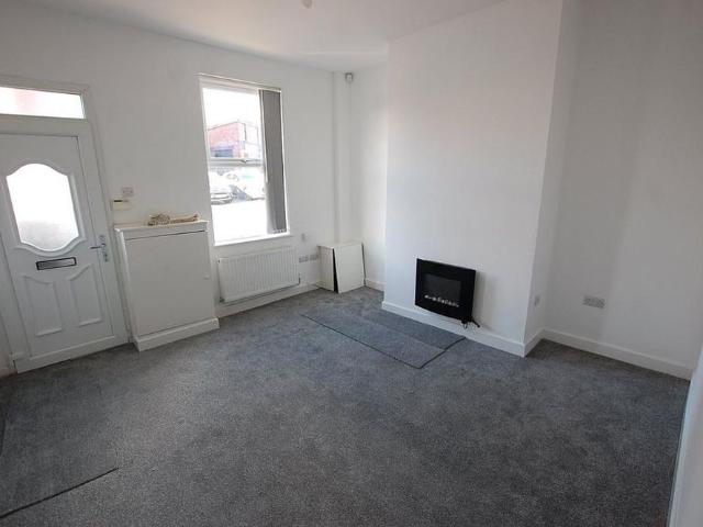 House for rent in Hurst, Greenheys