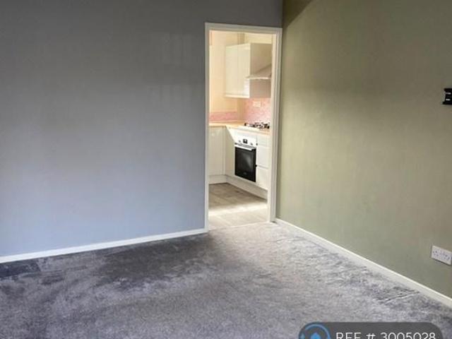 House for rent in Long Lee, West Yorkshire