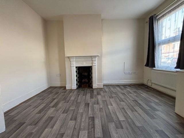 House for rent in Brook Street, Bourne Vale