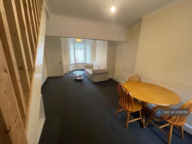 House for rent in Claughton, Wirral