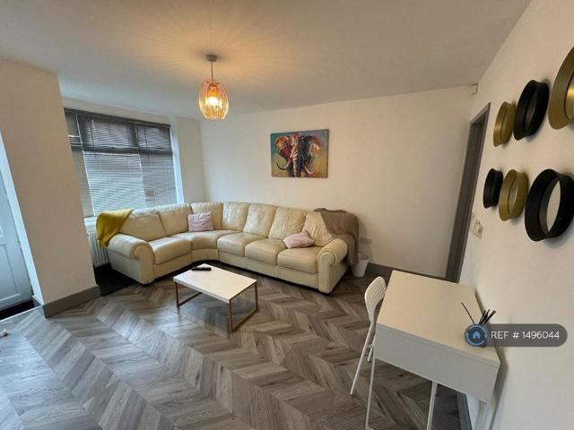 House for rent in Hyde Park, West Yorkshire