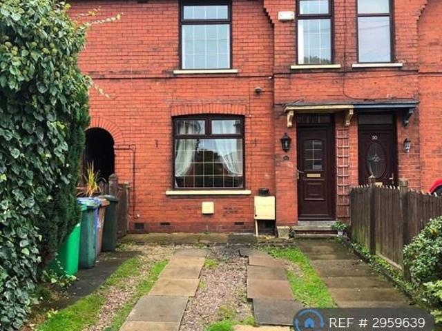 House for rent in Belfield, Burnedge