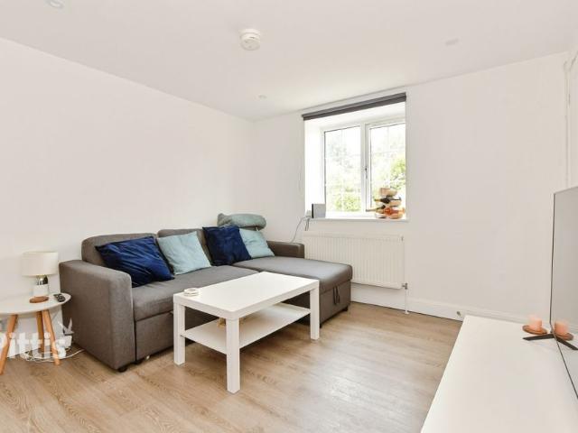 House for rent in Oakfield, Ryde