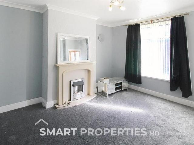 House for rent in Yews Hill, Kirklees