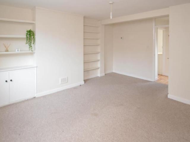 House for rent in Clewer Village, Windsor