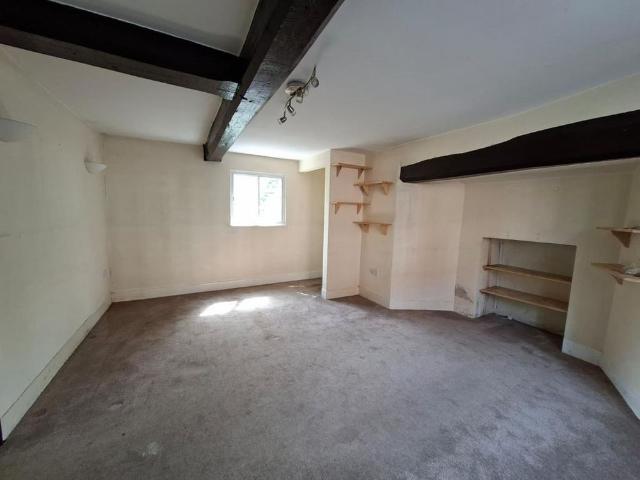 House for rent in Compton, Froggatt