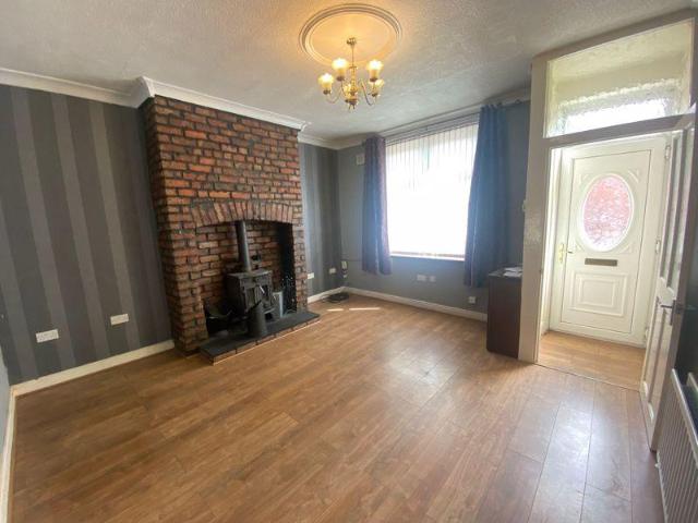 House for rent in Burnedge, Greater Manchester