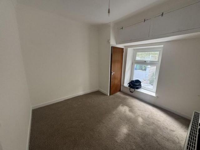 House for rent in Pontypridd, Wales