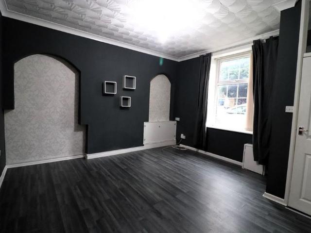 House for rent in Queen's Park, Blackburn