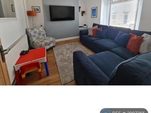 House for rent in Cwmbwrla, Nangreaves