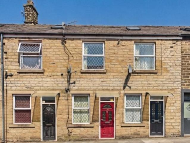 House for rent in Charlesworth, East Midlands