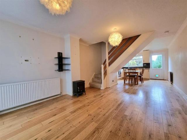 House for rent in London Borough of Ealing, Greater London