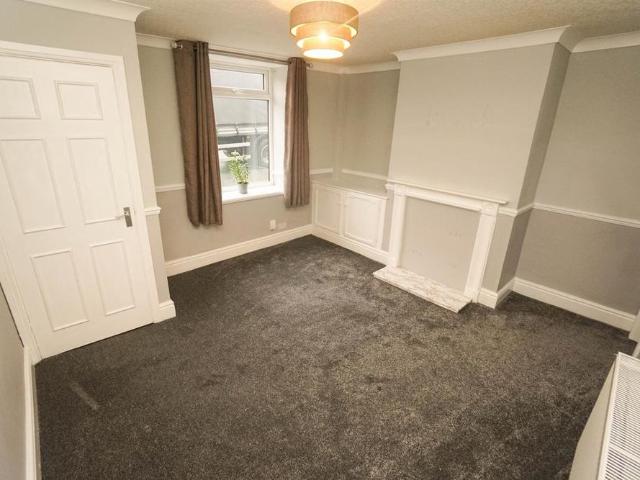 House for rent in Brownlow Fold, Lee Bank