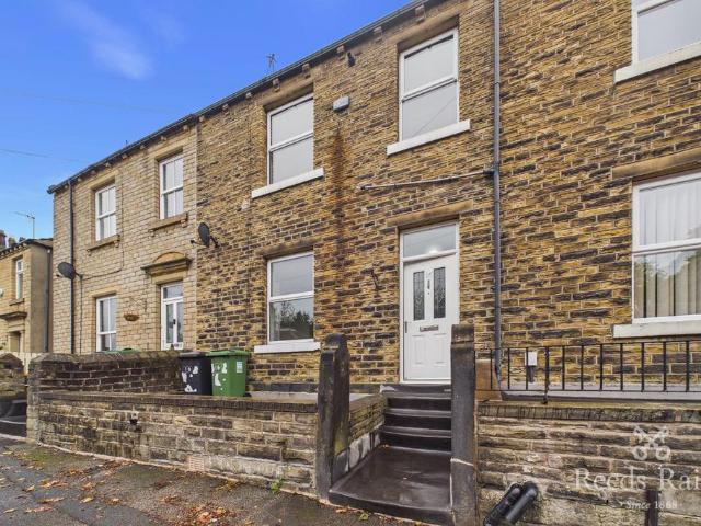 House for rent in Armitage Bridge, Kirklees