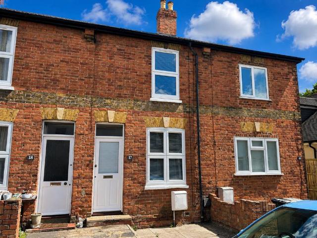 House for rent in Egham Hythe, Row Town
