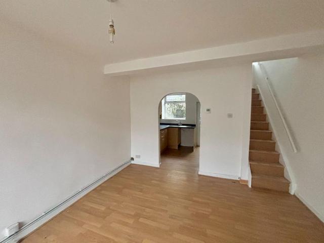 House for rent in Holywell, The Slade