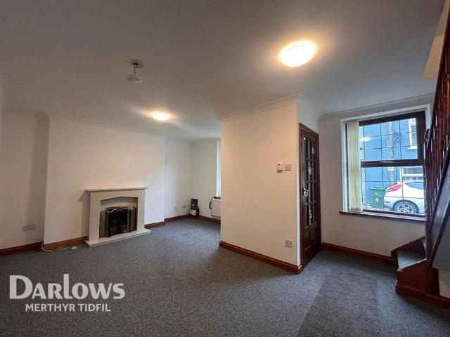 House for rent in Pontlottyn, Wales