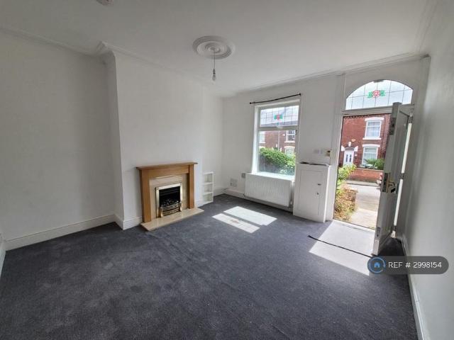 House for rent in Hurst, Greenheys
