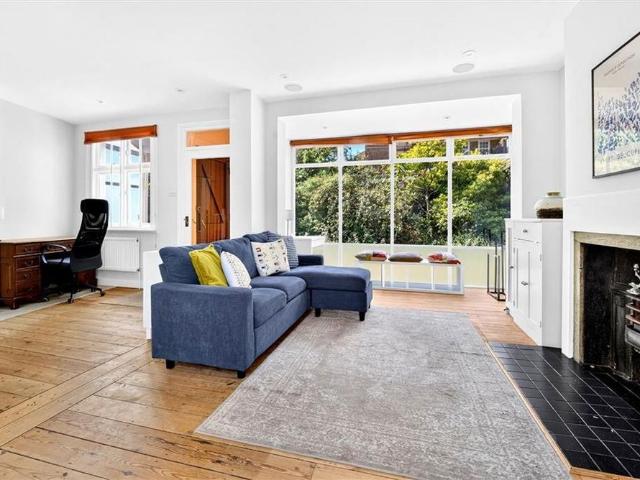 House for rent in South Lambeth, Greater London