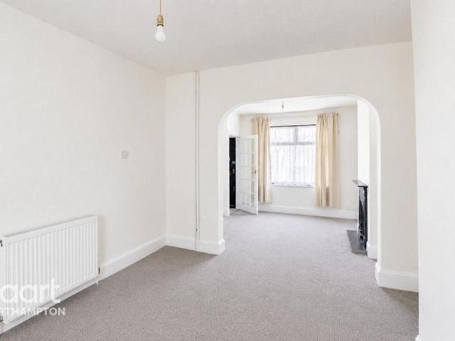 House for rent in Semilong, Northampton