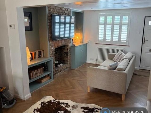 House for rent in Clewer Village, Windsor