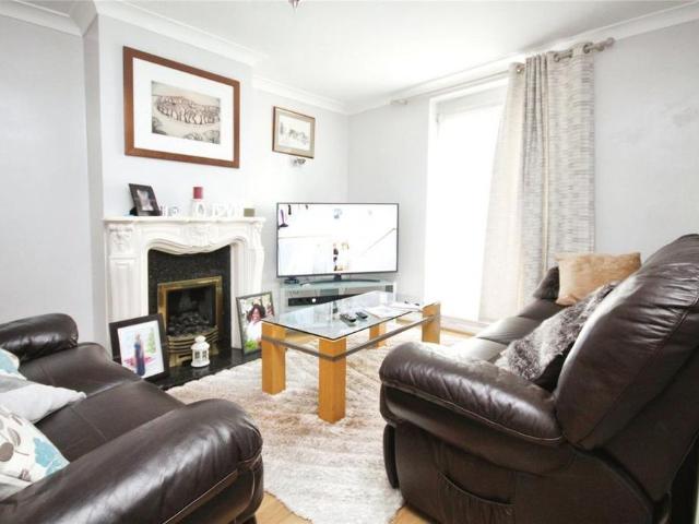 House for rent in Becontree, Greater London