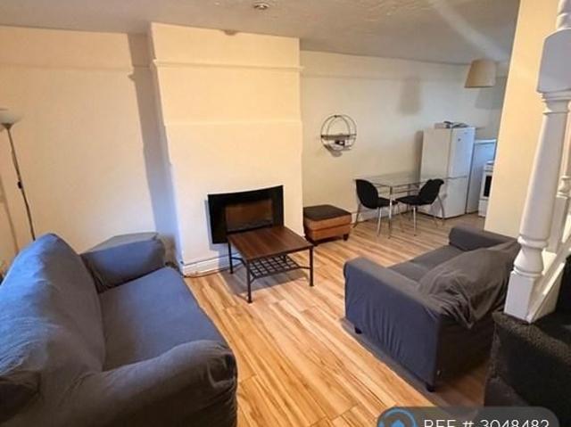 House for rent in Huddersfield, Kirklees