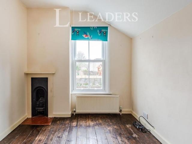 House for rent in New Town, Horsham