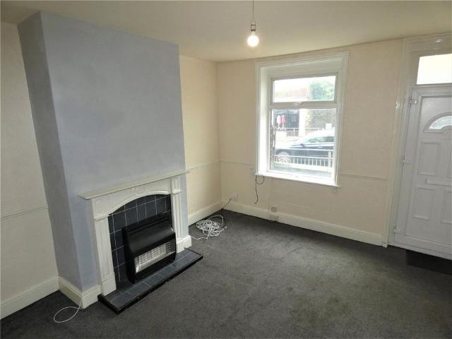 House for rent in Akroydon, Halifax