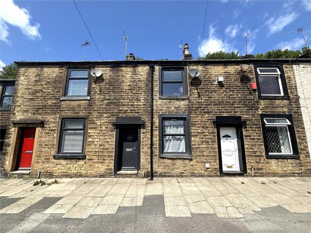 House for rent in Haugh Square, Burnedge