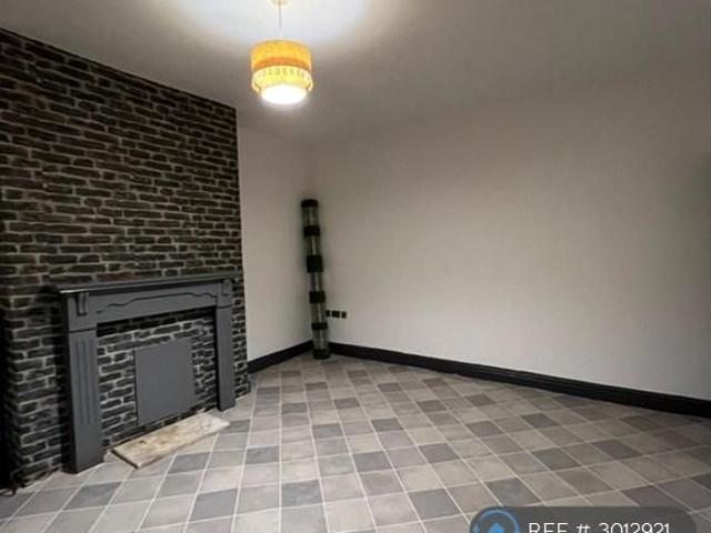 House for rent in Halifax, Calderdale