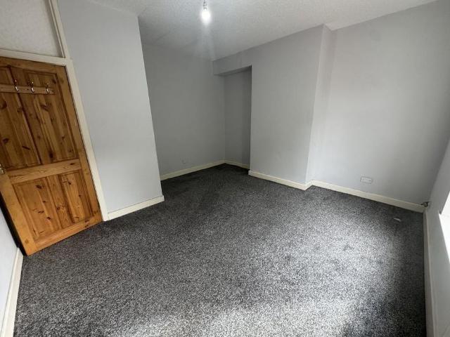 House for rent in Cowhill, Oldham