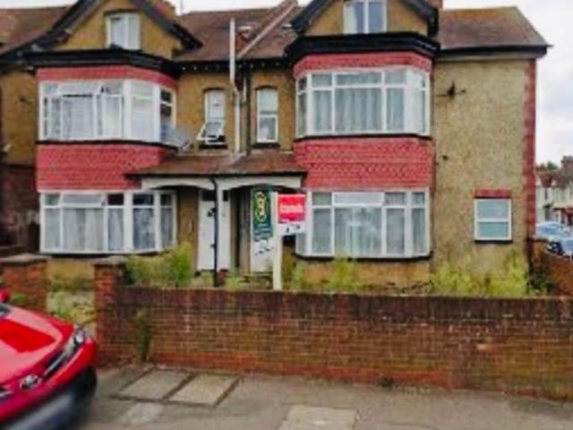 House for rent in Spring Park, Luton