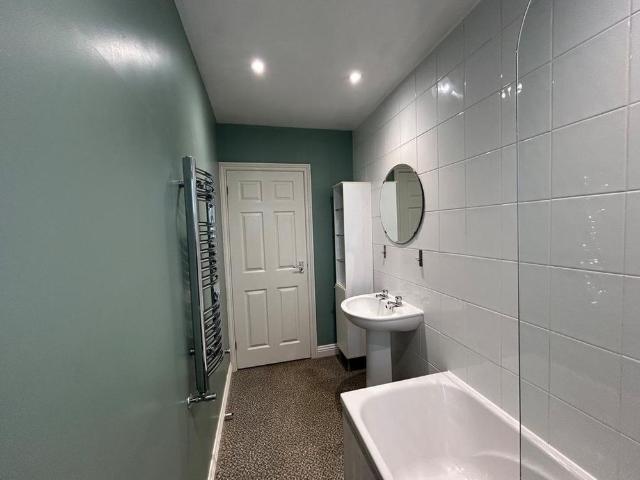 House for rent in Hipperholme, West Yorkshire