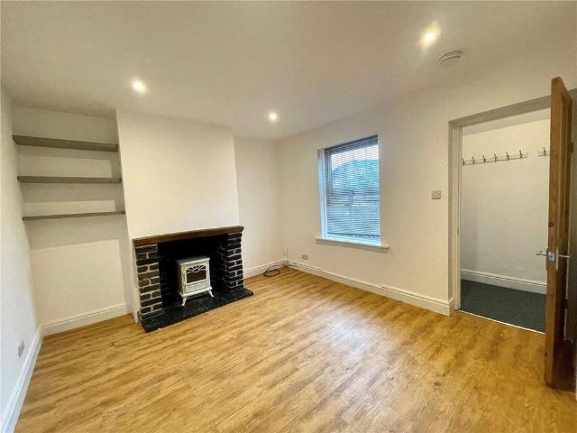 House for rent in Fole, Surrey