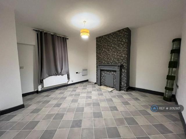 House for rent in Pellon, Halifax
