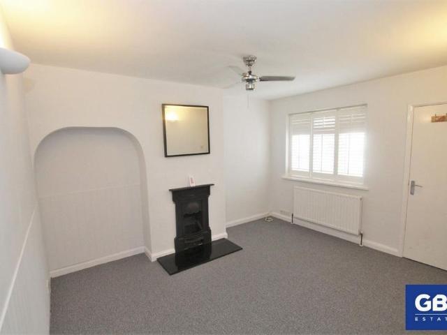 House for rent in Rush Green, Greater London