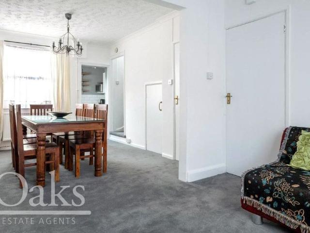 House for rent in Fole, Surrey