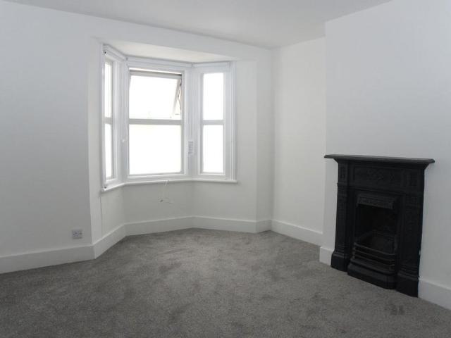 House for rent in Whetstone, Greater London