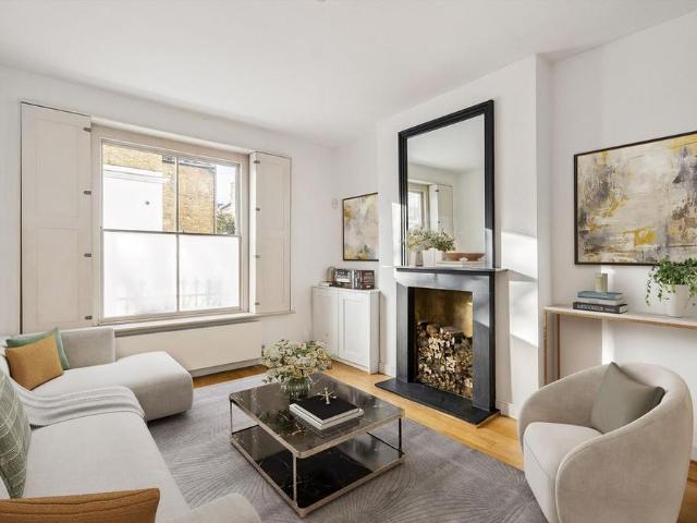 House for rent in North Kensington, Greater London