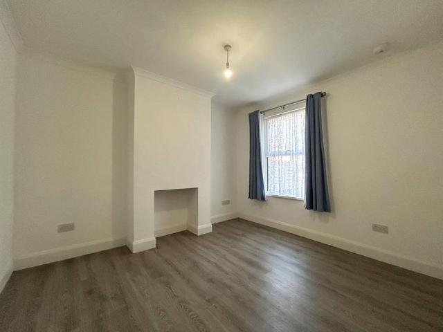 House for rent in Luton, Chatham