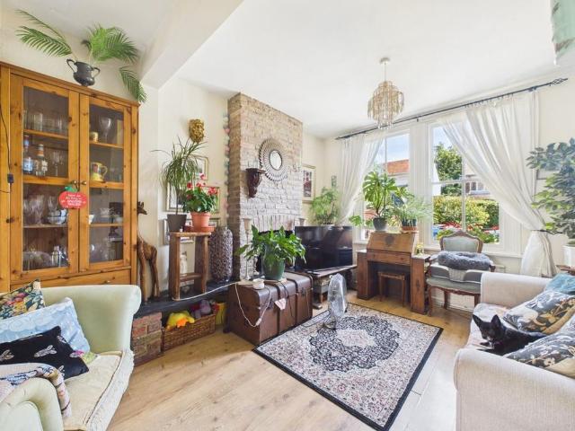 House for rent in Clewer Village, Windsor