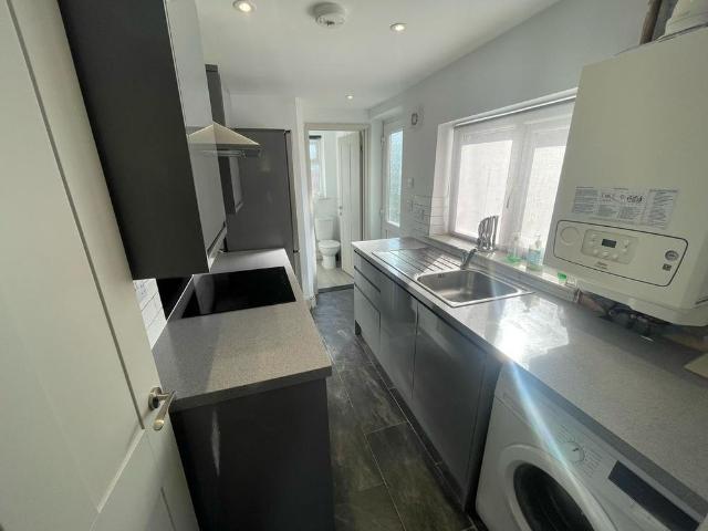 House for rent in California, Key Street