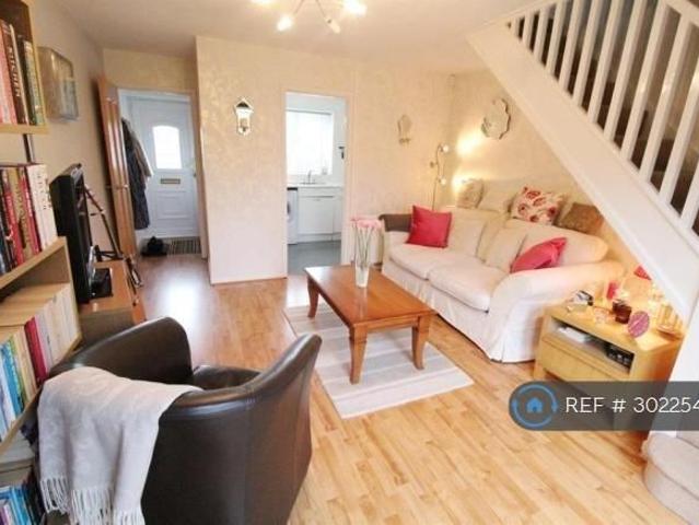 House for rent in Bryncyn, Falcon Lodge