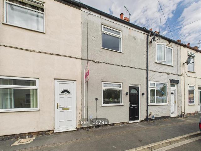 House for rent in Purston Jaglin, West Yorkshire