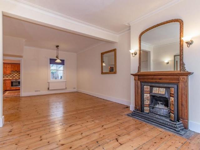 House for rent in St Clement's, The Slade