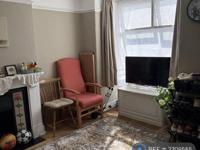 House for rent in Holywell, The Slade