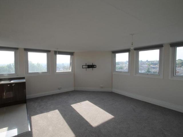 House for rent in London Borough of Redbridge, Greater London