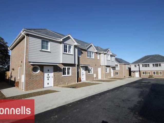 House for rent in Perryfields, West Sussex