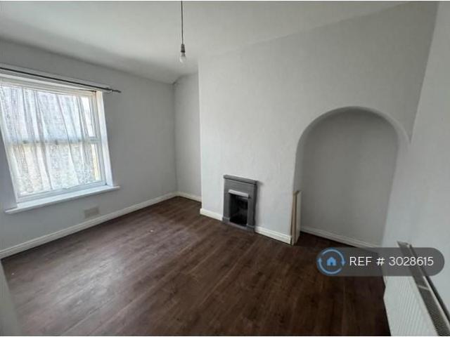 House for rent in Huddersfield, Kirklees